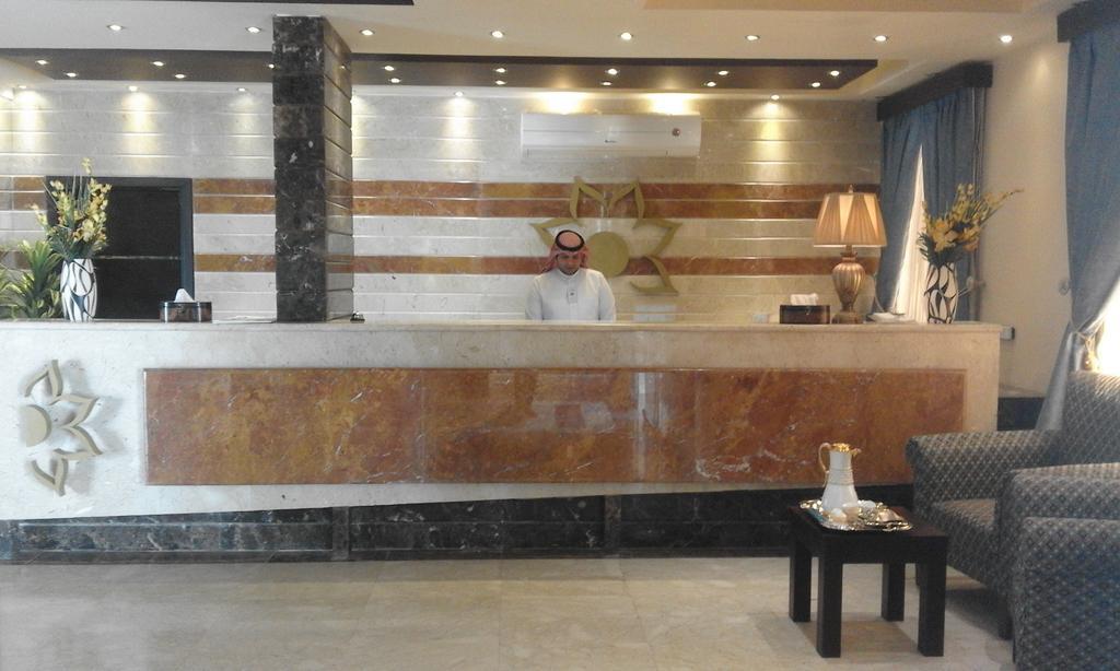 Al Bustan Crown Hotel 2 Arar Zewnętrze zdjęcie